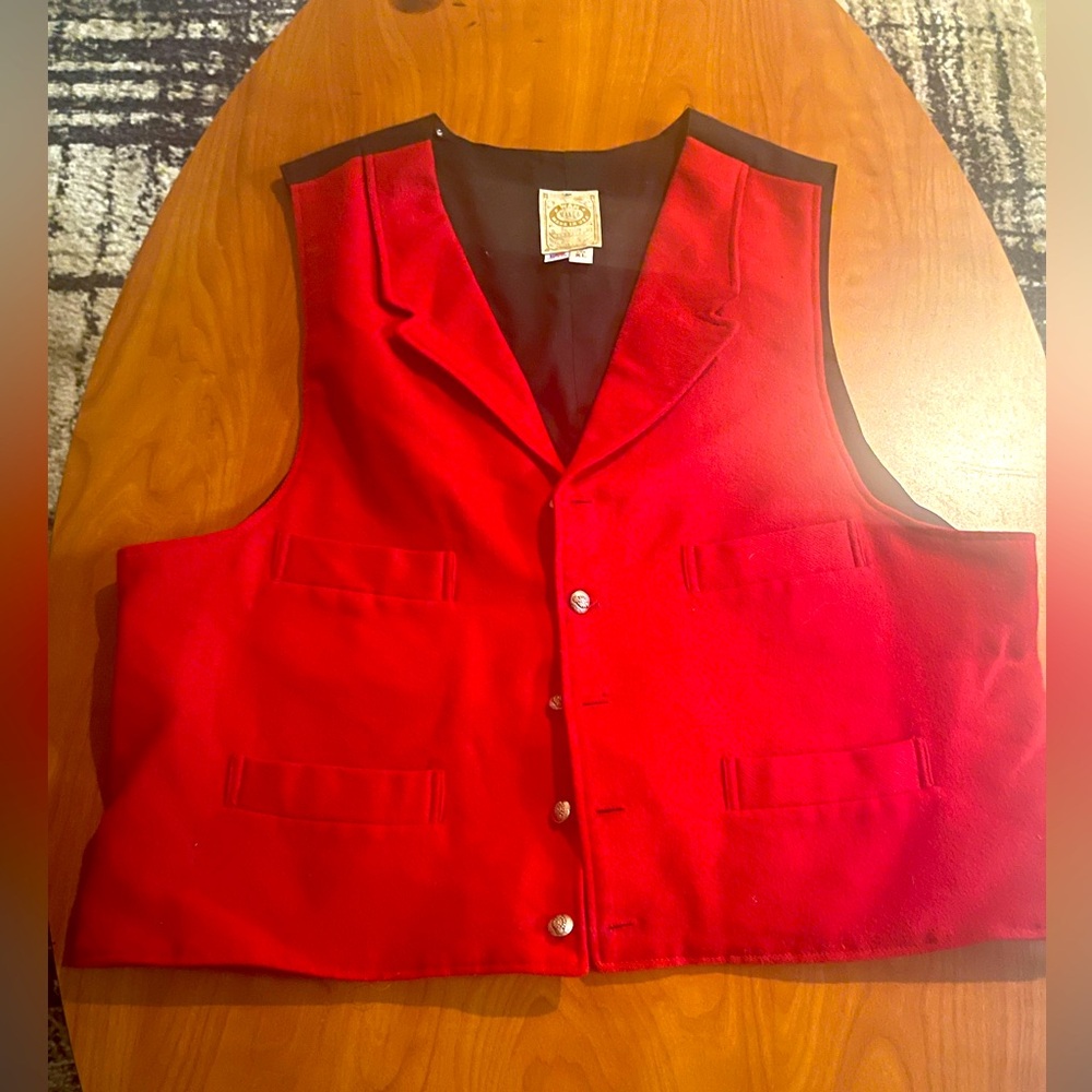 Avanti Red and Black Vest